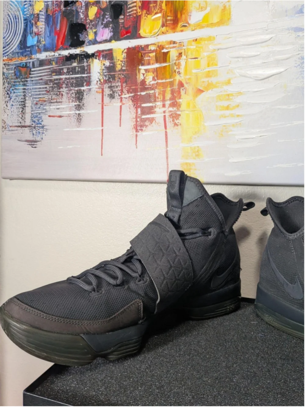 Nike LeBron 14 Shoes Mens Size 13 Black Mesh Mid Top Basketball Sneakers